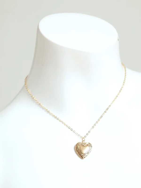 Colar Femenino"Locket Heart Pendant Necklace - Gold"